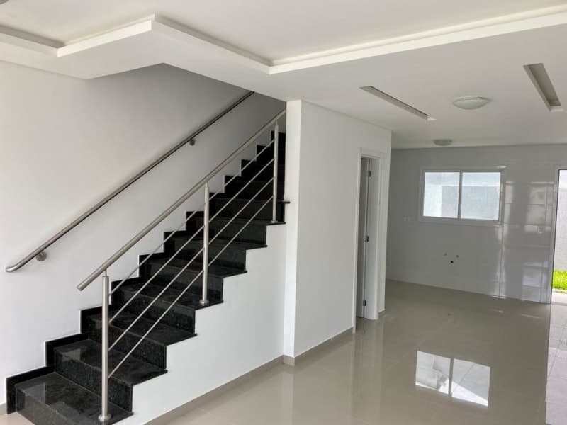 Sobrado à venda em Curitiba no Ganchinho com 2 quartos, 83m² e garagem - Foto 4