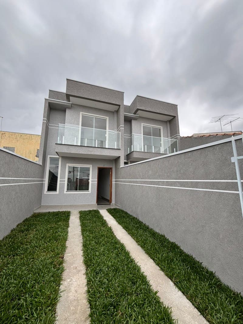 Sobrado com 3 quartos à venda no Sítio Cercado, Curitiba-PR